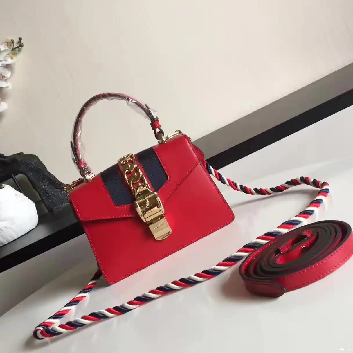 Sylvie Gucci 0517